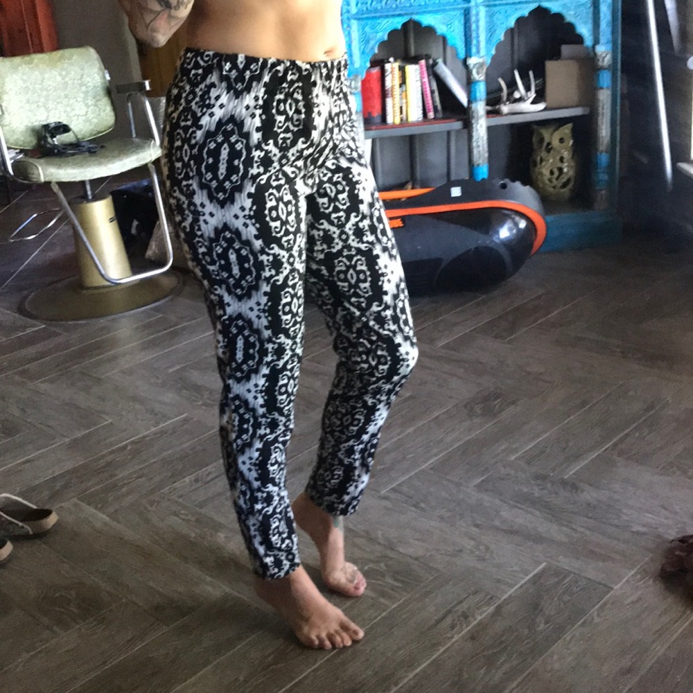 Beautiful black and white pants